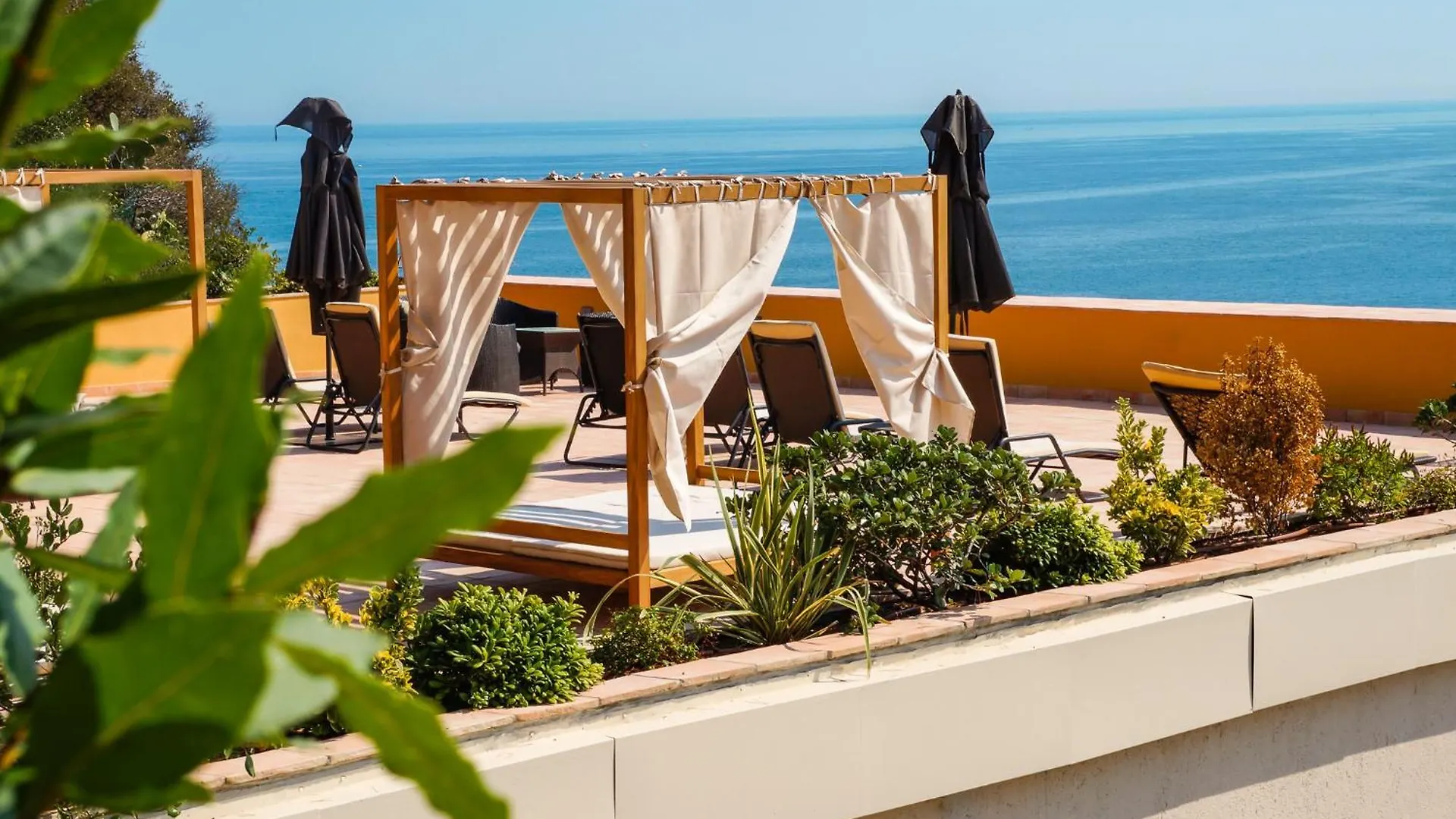 Hotel La Perouse Nice Baie Des Anges
