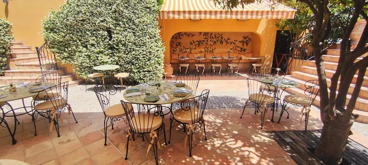 ****  Hotel La Perouse Nice Baie Des Anges Frankreich
