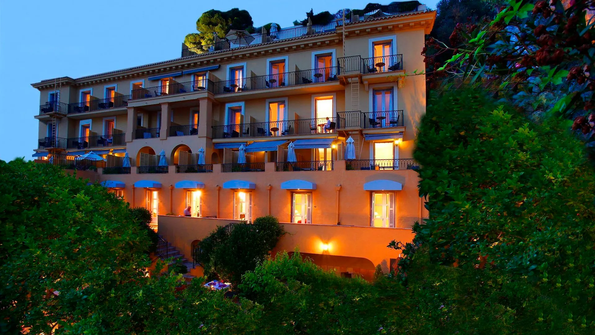 Hotel La Perouse Nice Baie Des Anges