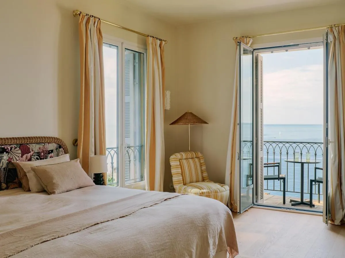 Hotel La Perouse Nice Baie Des Anges