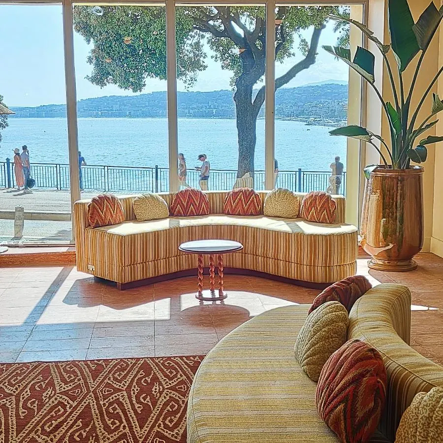 Hotel La Perouse Nice Baie Des Anges