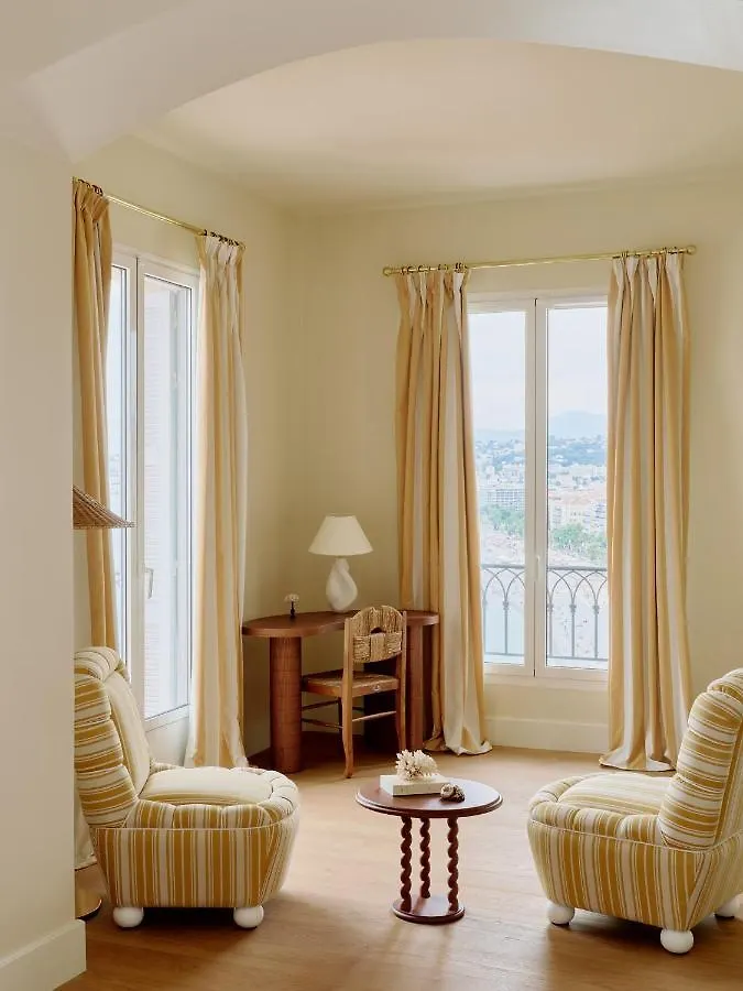 Hotel La Perouse Nice Baie Des Anges